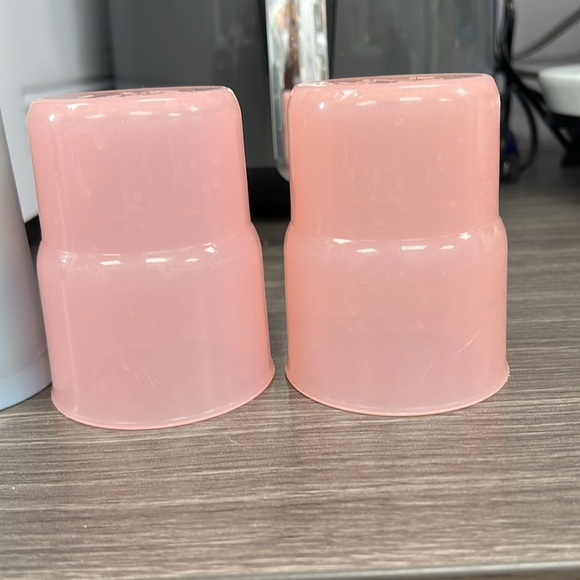 Tupperware Pink and Blue Tumblers Set - Picture 8 of 9